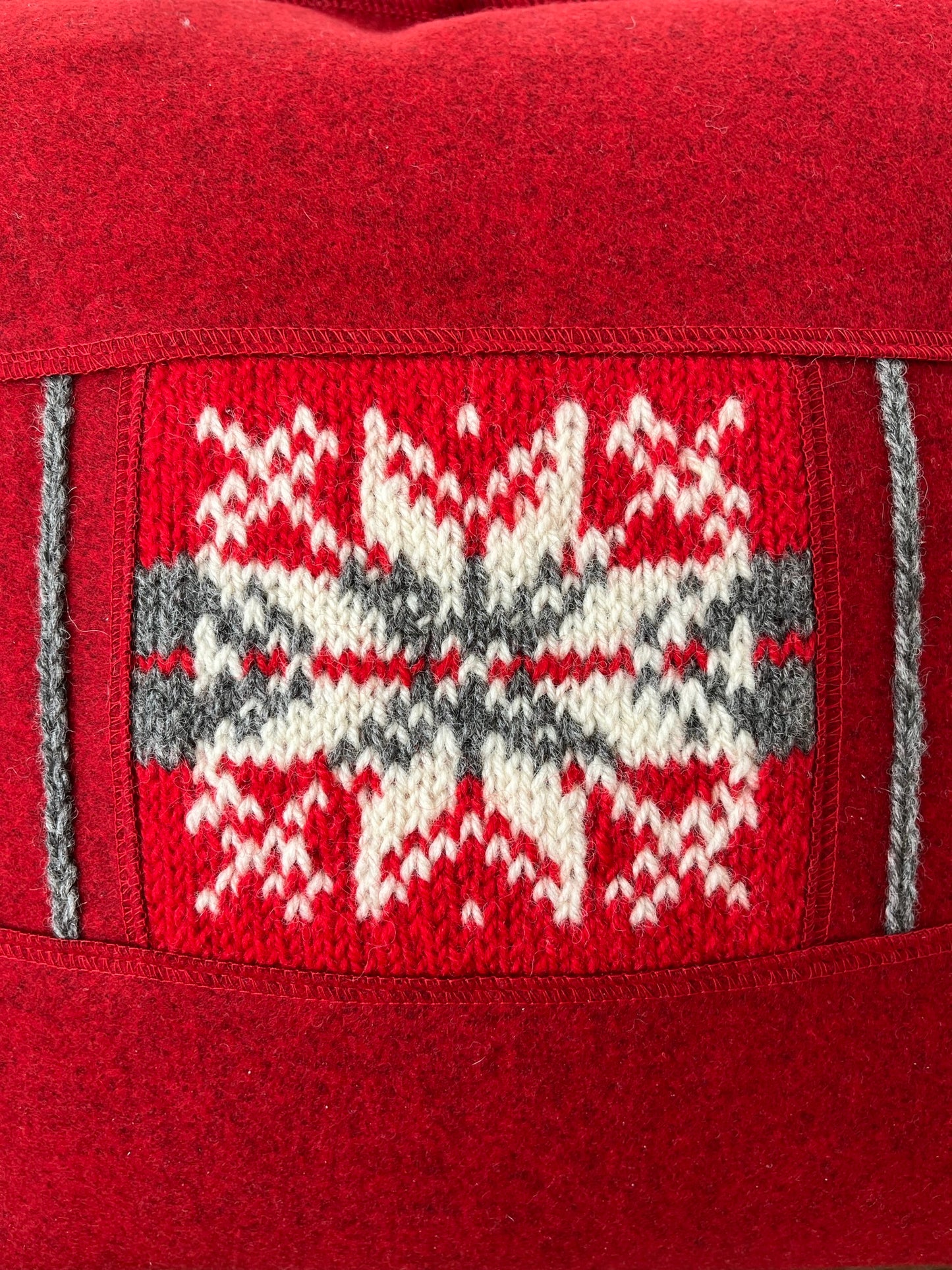 Cushion cover with handknitted details, red