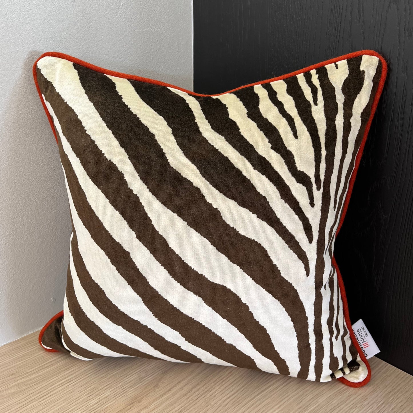 Alpine Chic Meets Africa cushion cover
