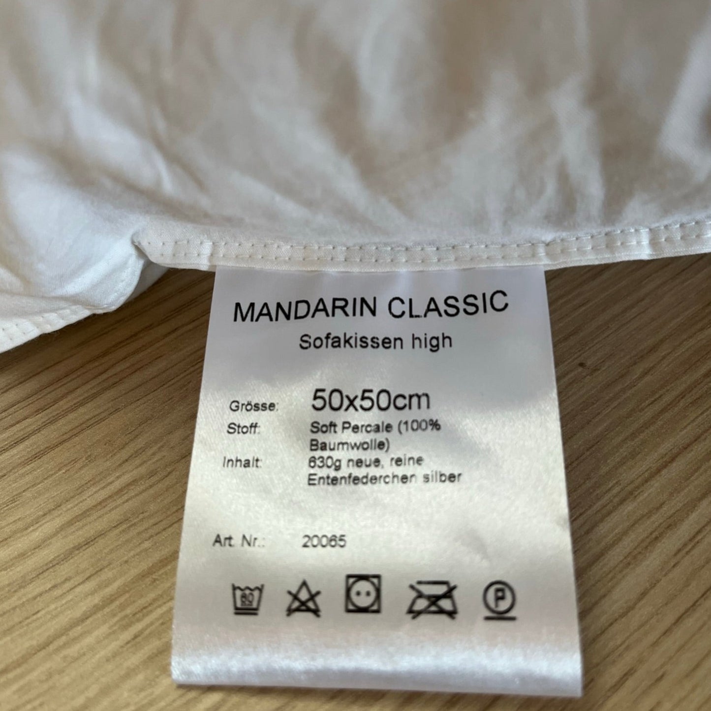 Cushion pad for decorative cushion cover
