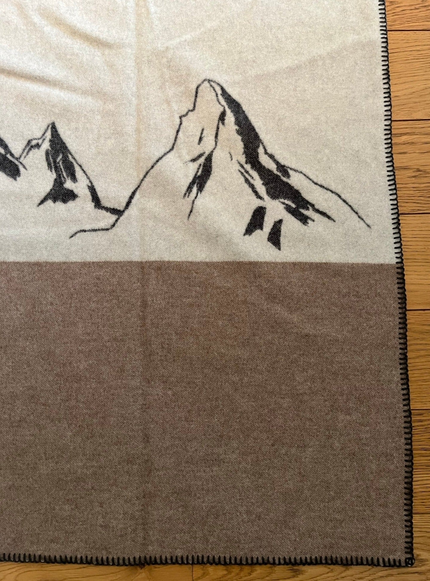 Mountain Panorama Blanket, grey/beige