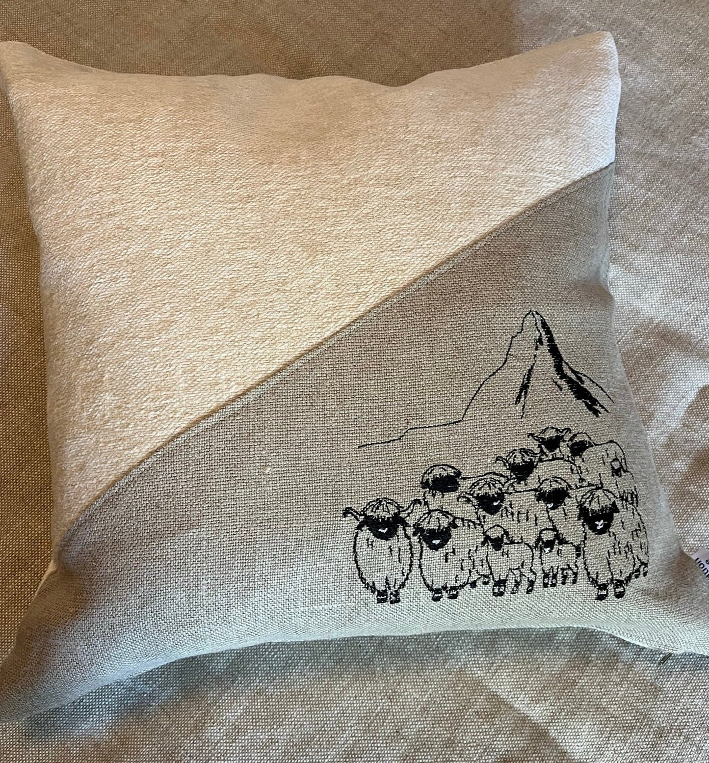 Blacknose Sheep with Matterhorn cushion cover, beige