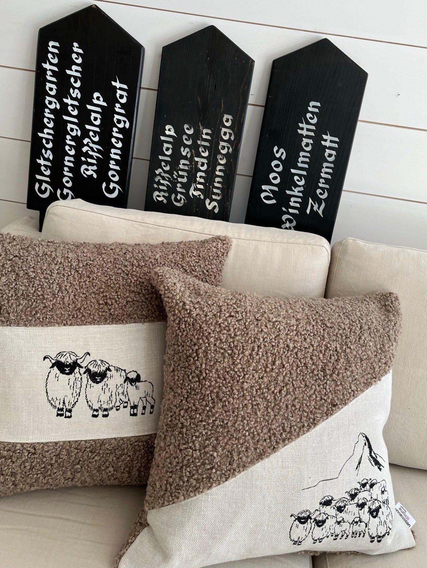 Blacknose Sheep with Matterhorn cushion cover, curly beige