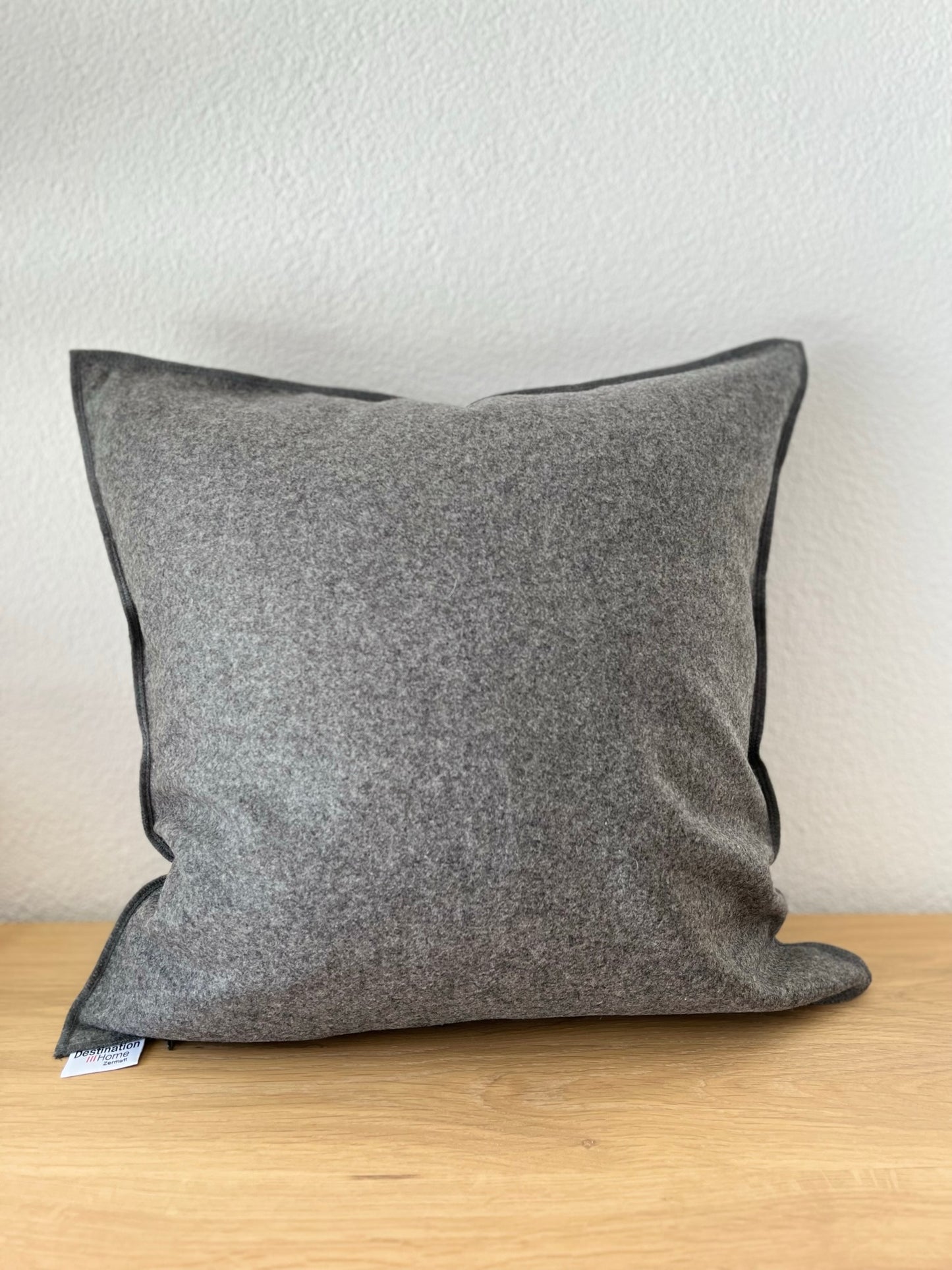 Cushion cover with handknitted details, grey
