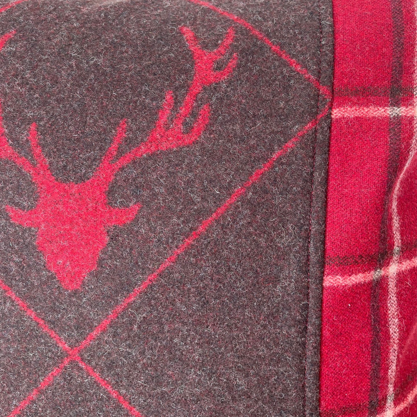 Deer design cushion cover, deer centered, red/brown