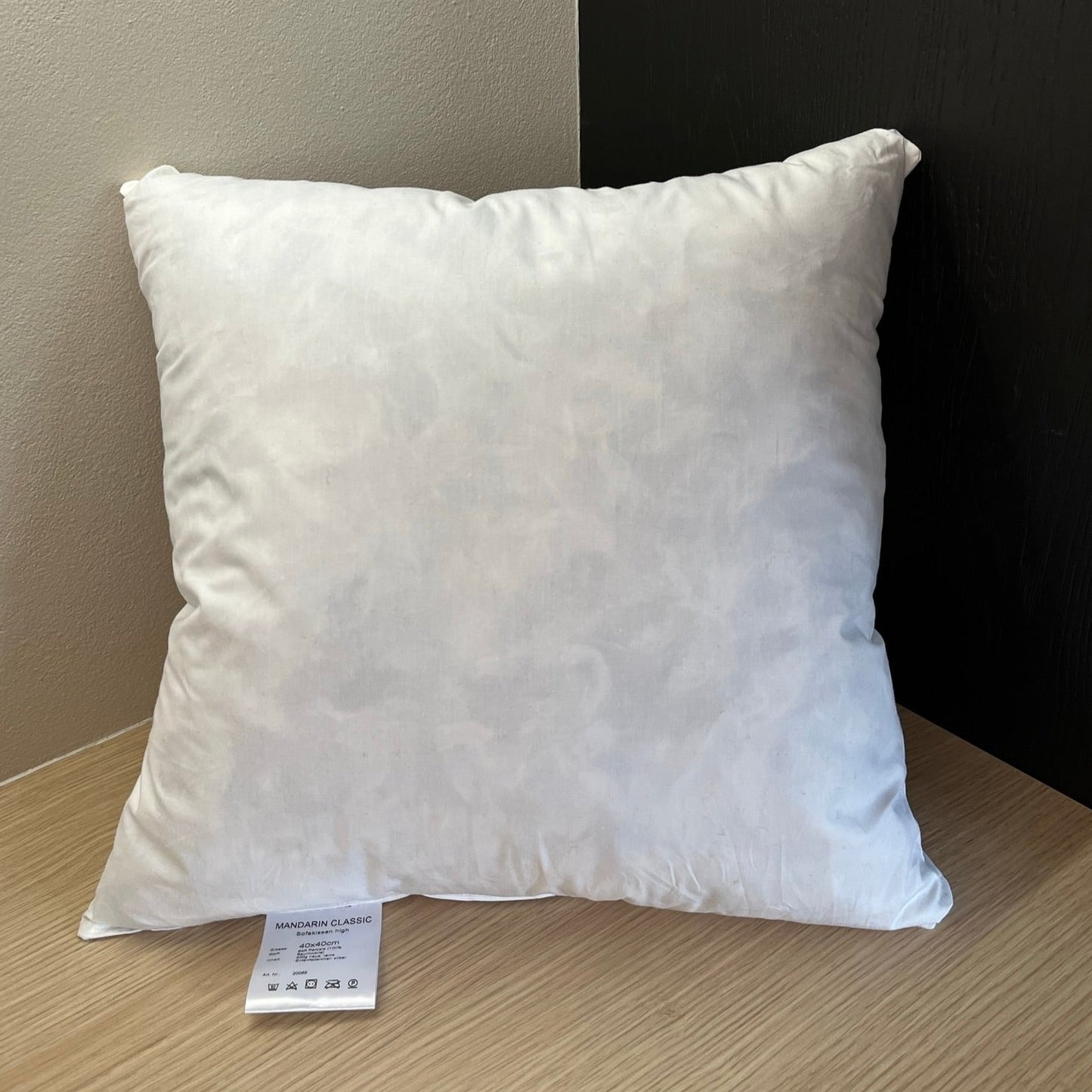 Cushion pad for decorative cushion cover